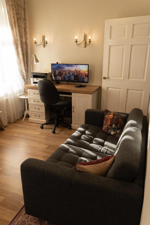 Elegant Apartment In Historical Centre & Free Locked Parking 리가 외부 사진