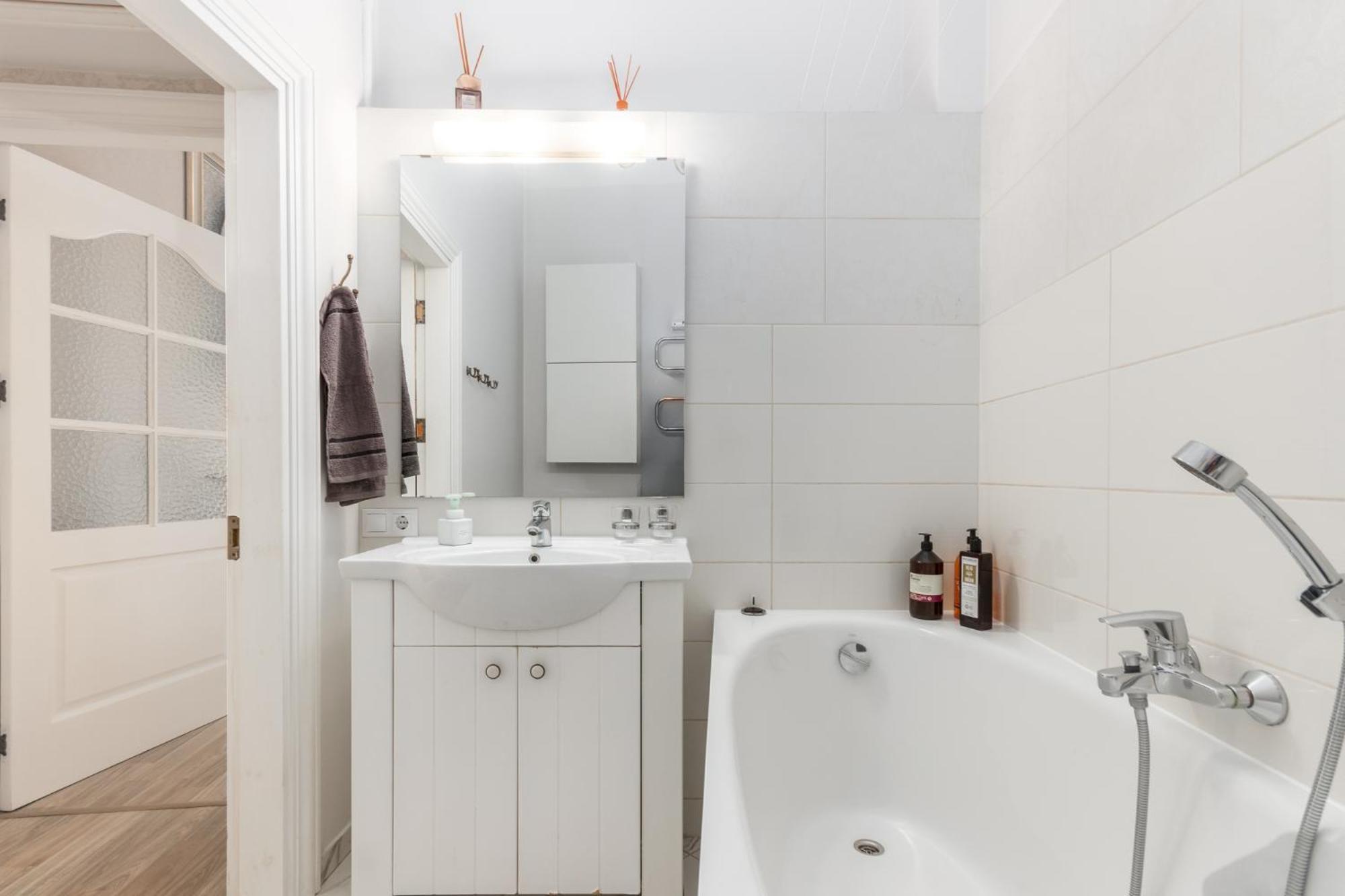 Elegant Apartment In Historical Centre & Free Locked Parking 리가 외부 사진