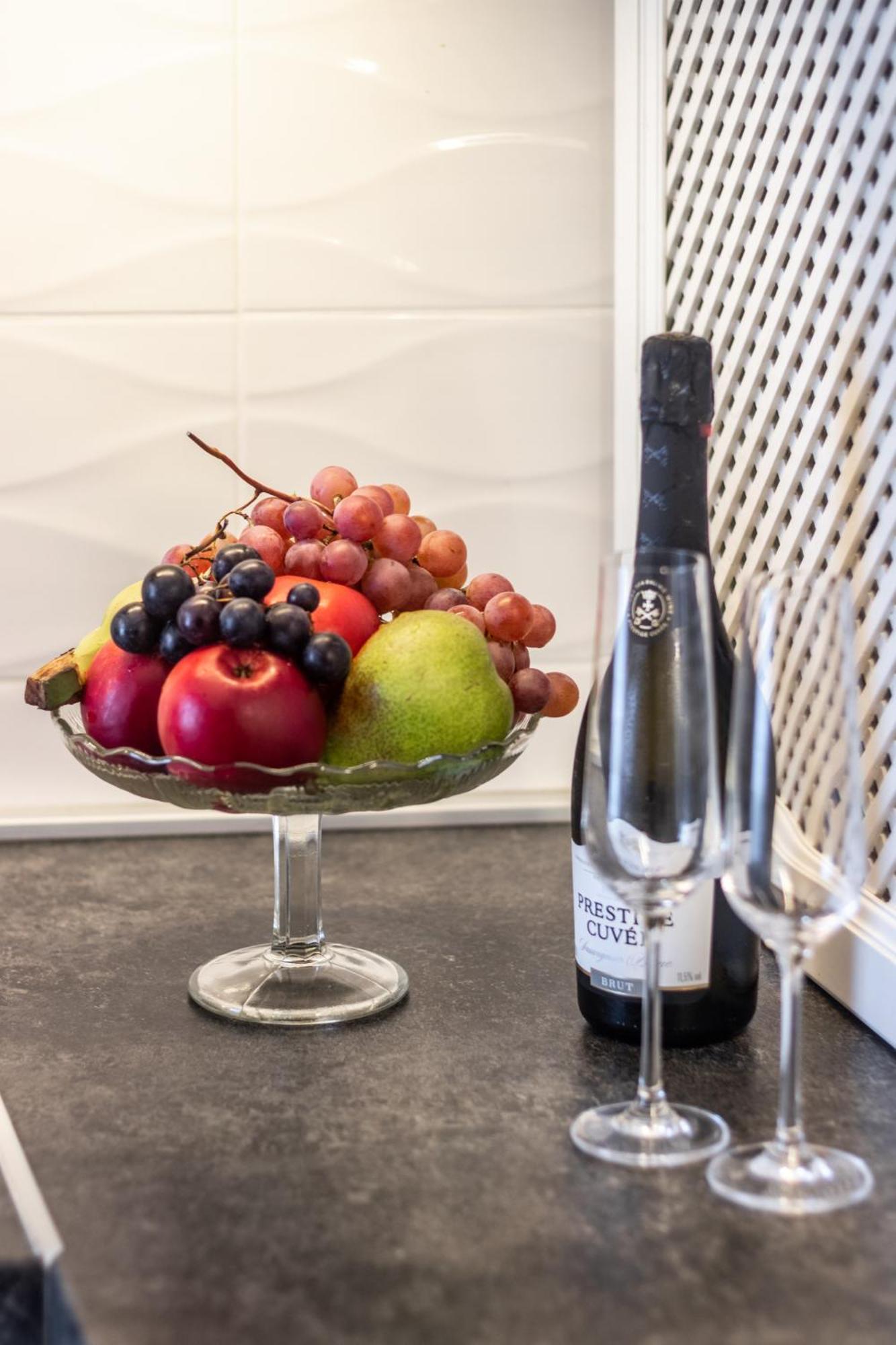 Elegant Apartment In Historical Centre & Free Locked Parking 리가 외부 사진